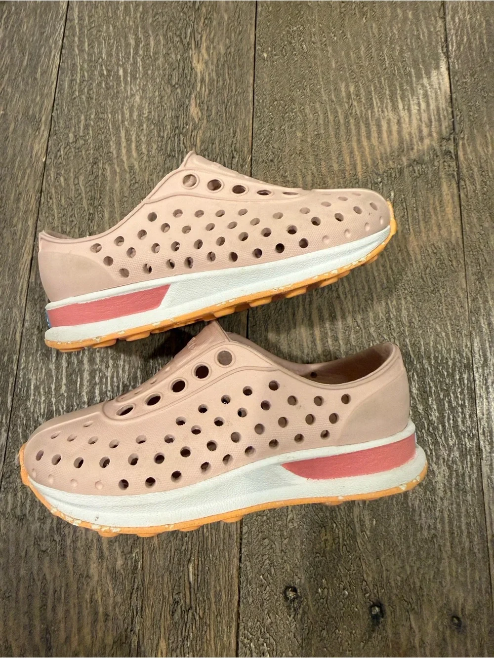 Native Slip-On Clogs in Blush Pink
